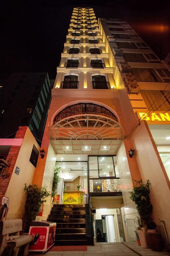 Hotel Yen Indochine Нячанг Экстерьер фото